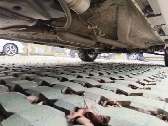 [合肥·陕E] 二手奇瑞瑞虎3x2017款 1.5L 手动时尚版