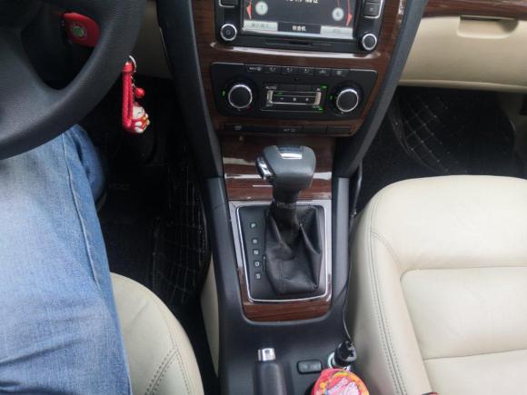 [上海·鲁D] 二手斯柯达明锐2013款 1.6L 自动逸俊版