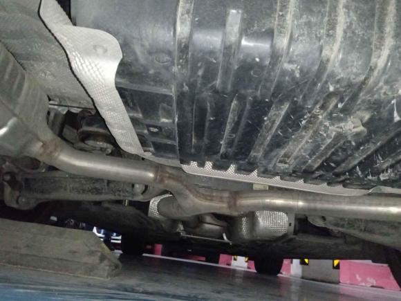 [南京·苏A] 二手奔驰奔驰E级2019款 E 300 L 运动时尚型