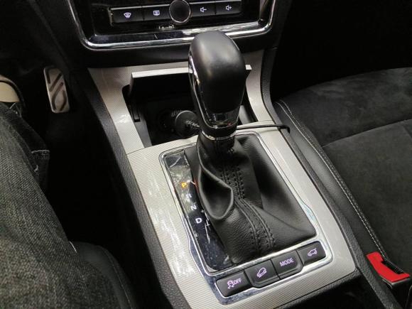 [上海·沪A] 二手荣威荣威RX5新能源2017款 eRX5 50T 混动互联尊荣旗舰版