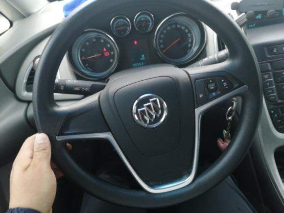 [上海·沪C] 二手别克英朗2014款 XT 1.6L 手动进取版