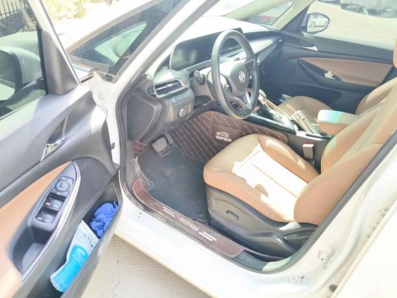 [济南·鲁A] 二手别克别克GL62021款 323T 轻混动互联豪华型