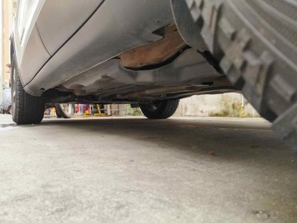 [深圳·粤B] 二手Jeep自由光2019款 2.0T 四驱探享版+自动驾驶智慧包 国VI