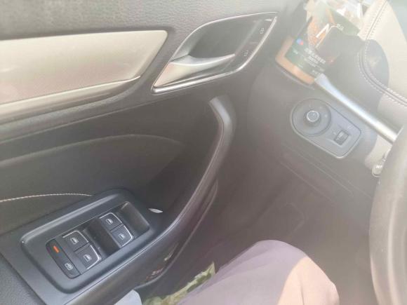 [上海·沪A] 二手荣威荣威i6新能源2019款 PLUS 50T 互联网荣耀旗舰版