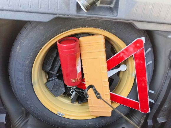 [苏州·苏E] 二手斯巴鲁傲虎2015款 2.5i 运动导航版