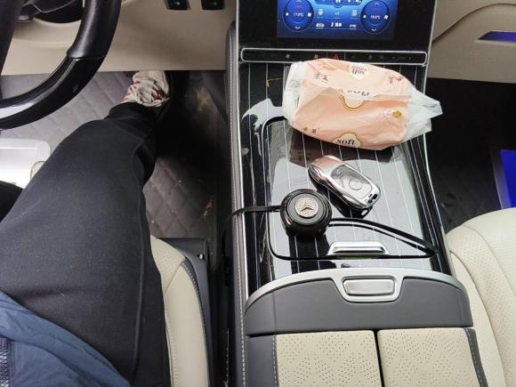 [南通·苏F] 二手奔驰威霆2023款 2.0T 精英版 7座