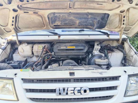 [杭州·浙A] 二手依维柯依维柯得意2014款 2.5T-A35 NJ6484ACM47Z4