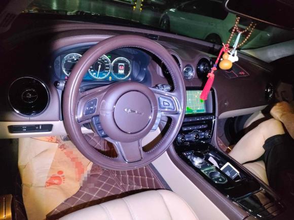 [成都·川A] 二手捷豹捷豹XJ2015款 XJL 3.0 SC 典雅商务80周年典藏版