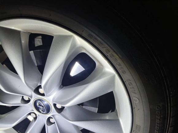 [武汉·鄂A] 二手英菲尼迪英菲尼迪QX502018款 2.0T 两驱时尚版