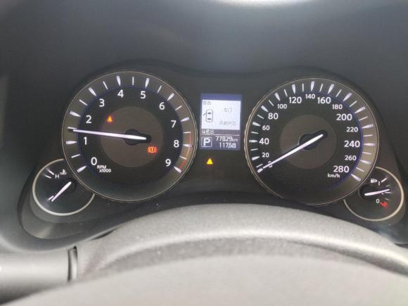 [武汉·鄂W] 二手英菲尼迪英菲尼迪Q702015款 Q70L 2.5L 悦享版