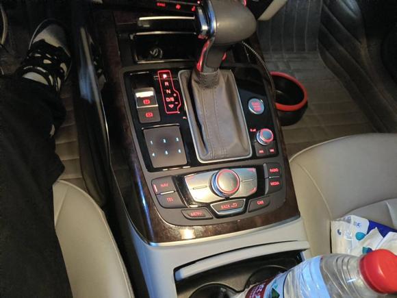 [北京·京Q] 二手奥迪奥迪A6L2012款 30 FSI 舒适型