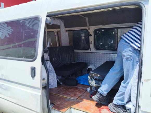 [温州·浙C] 二手福特经典全顺2015款 2.8T柴油多功能车长轴6座中顶JX493ZLQ4