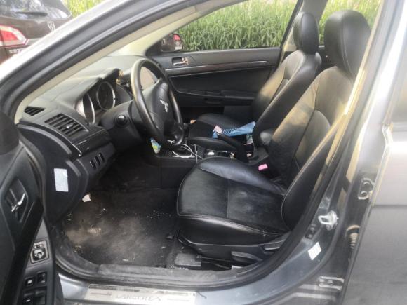 [佛山·桂A] 二手三菱翼神2010款 致尚版 1.8L 手动豪华型