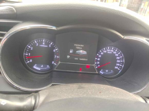 [南通·苏U] 二手起亚起亚K52011款 2.0L 自动DLX