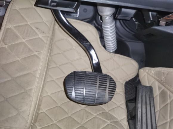 [湖州·浙E] 二手宝马宝马2系多功能旅行车2019款 220i 领先型