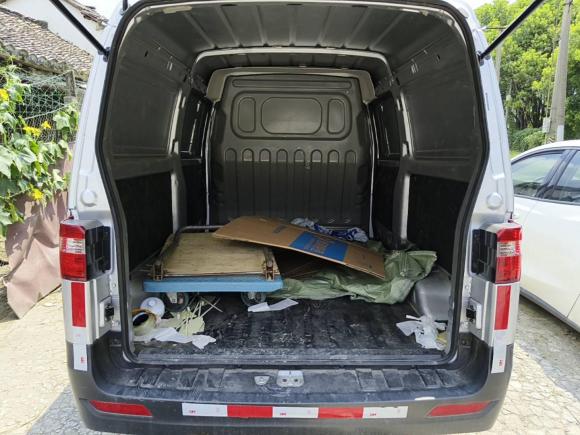 [上海·苏U] 二手金杯小海狮X302023款 1.5L 超享型厢货2/5座无空调版SWC15M