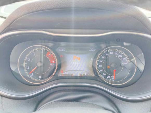 [青岛·鲁U] 二手Jeep自由光2019款 2.0T 四驱探享版+自动驾驶智慧包 国VI