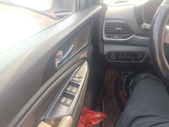 [青岛·鲁B] 二手长安欧尚长安欧尚A8002017款 1.6L 手动智享型