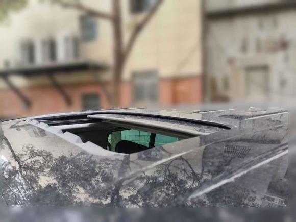 [无锡·苏B] 二手大众迈特威2012款 2.0TSI 两驱豪华版