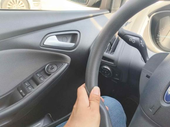 [苏州·苏E] 二手福特福克斯2012款 两厢 1.6L 自动舒适型