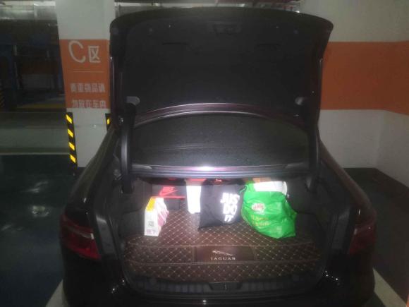 [南京·苏A] 二手捷豹捷豹XFL2018款 XFL 2.0T 250PS 豪华版