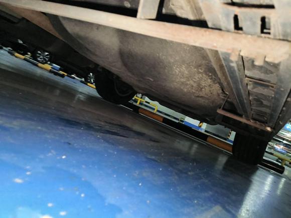 [佛山·鄂A] 二手本田本田CR-V2017款 240TURBO CVT两驱舒适版