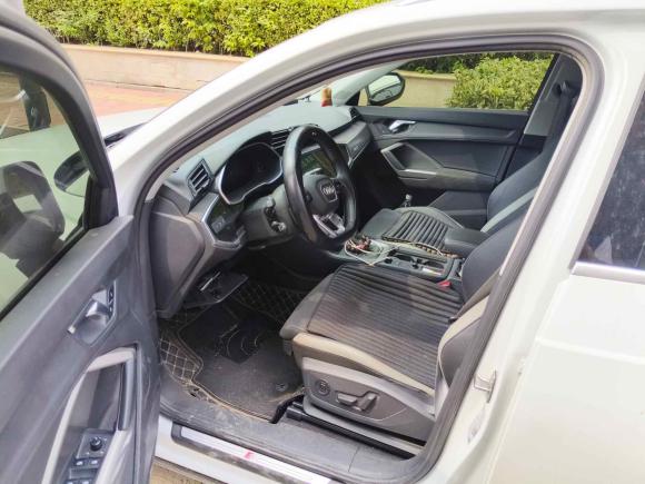 [青岛·鲁U] 二手奥迪奥迪Q32022款 35 TFSI 时尚动感型