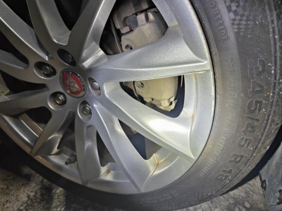 [广州·粤A] 二手捷豹捷豹XF2015款 XF 2.0T Sportbrake 豪华版