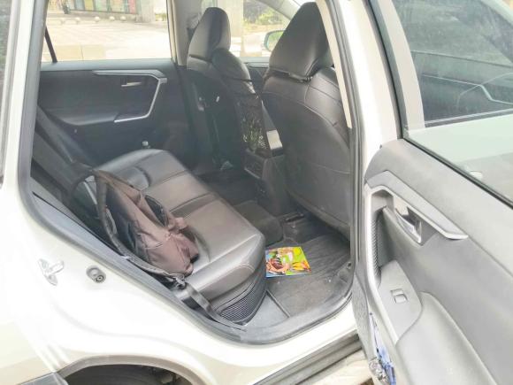 [成都·川A] 二手丰田威兰达2020款 双擎 2.5L E-CVT四驱豪华版