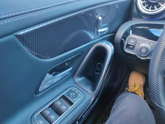 [嘉兴·浙D] 二手奔驰奔驰A级2022款 A 200 L 运动轿车时尚型