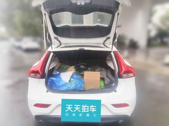 [宁波·浙B] 二手沃尔沃沃尔沃V402013款 2.0T 智雅版