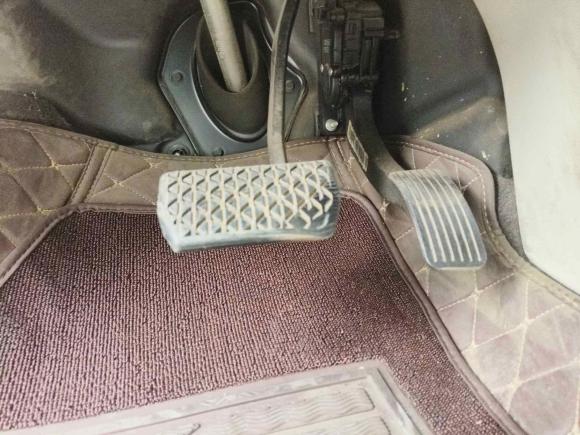 [济南·鲁A] 二手上汽大通MAXUS大通G102014款 2.0T 自动精英版