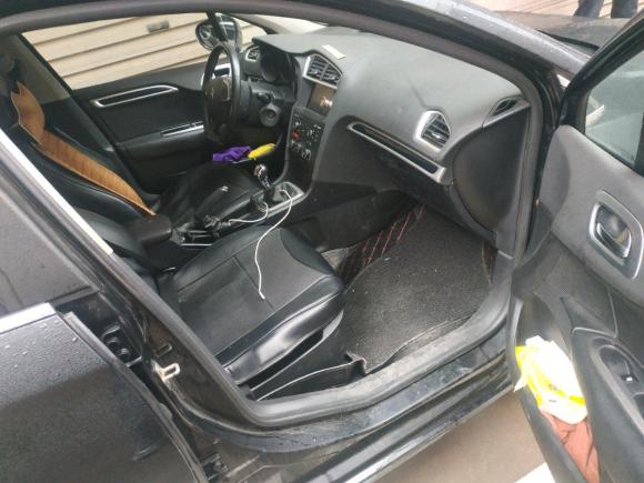 [义乌·浙G] 二手雪铁龙雪铁龙C4L2014款 1.8L 智驱版 手动劲享型