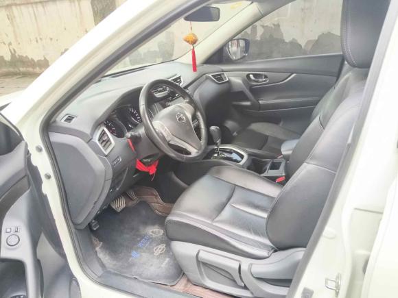 [成都·川A] 二手日产奇骏2014款 2.0L CVT舒适版 2WD