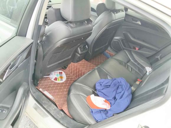 [合肥·皖A] 二手红旗红旗H52018款 30TD 智联灵动版