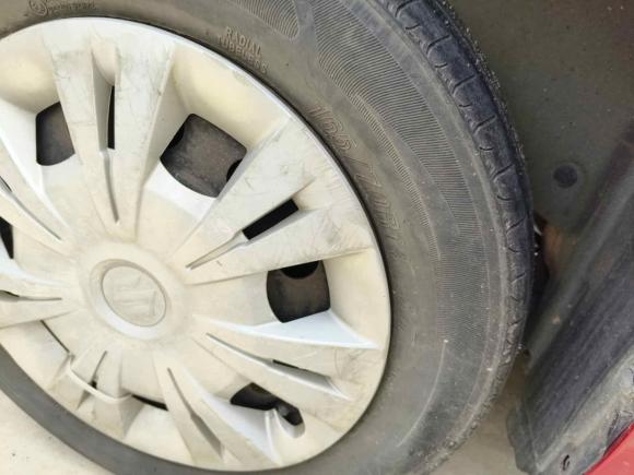 [常州·苏D] 二手铃木雨燕2014款 1.3L 手动标准型