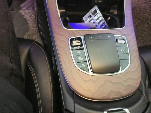 [青岛·鲁B] 二手奔驰奔驰E级2019款 改款 E 300 L 时尚型