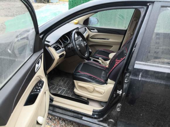 [上海·贵C] 二手宝骏宝骏7302016款 1.5T 手动标准型 7座