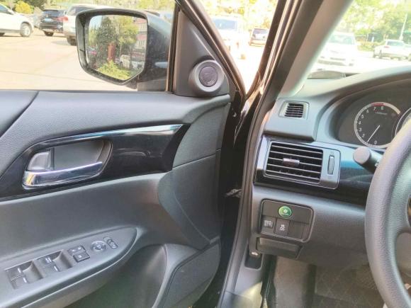 [青岛·鲁B] 二手本田雅阁2016款 2.0L 舒适版