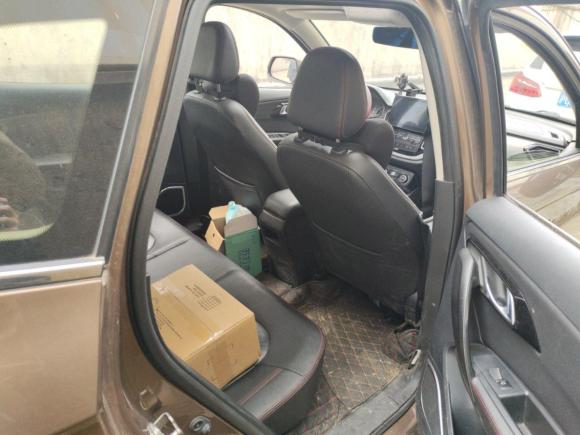 [上海·皖A] 二手一汽森雅R72016款 1.6L 自动尊贵型