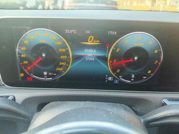 [合肥·皖A] 二手奔驰奔驰A级2020款 改款二 A 180 L 运动轿车