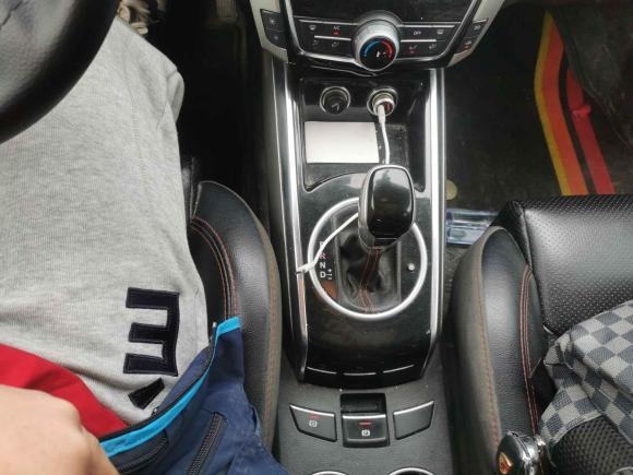 [上海·苏C] 二手众泰大迈X52017款 升级版 1.5T CVT知县型