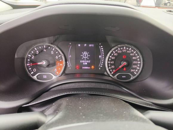[武汉·鄂A] 二手Jeep自由侠2019款 220T 自动精英版
