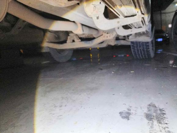 [南昌·赣A] 二手江铃驭胜S3502013款 2.4T 手动两驱柴油豪华版5座