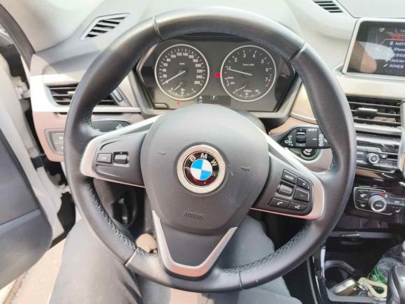 [青岛·鲁U] 二手宝马宝马X12016款 sDrive18Li 豪华型