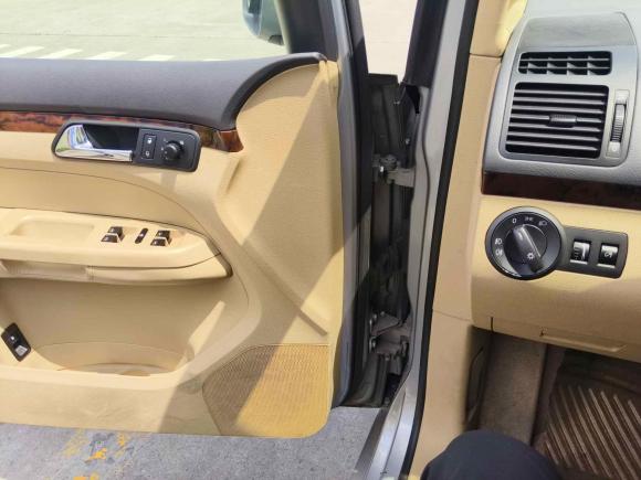 [上海·浙A] 二手大众途安2008款 1.8T 智尊版自动5座