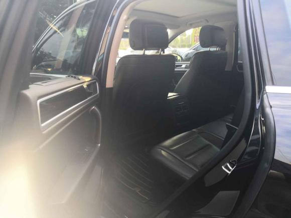 [广州·粤A] 二手大众途锐2017款 3.0TSI 驭岳型