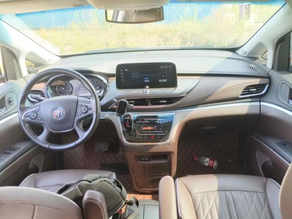 [广州·粤A] 二手别克别克GL82021款 陆上公务舱 652T 豪华型