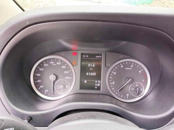 [济南·鲁A] 二手奔驰威霆2021款 2.0T 商务版 7座