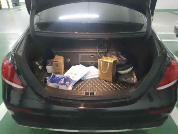 [无锡·苏B] 二手奔驰奔驰E级2019款 E 300 L 运动豪华型